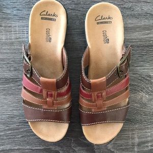 Clark’s 7.5 women sandals